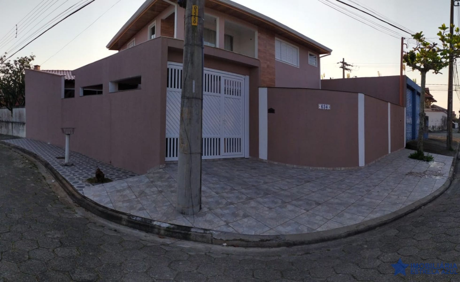 Conjunto para venda no bairro Parque Daville em Peruíbe