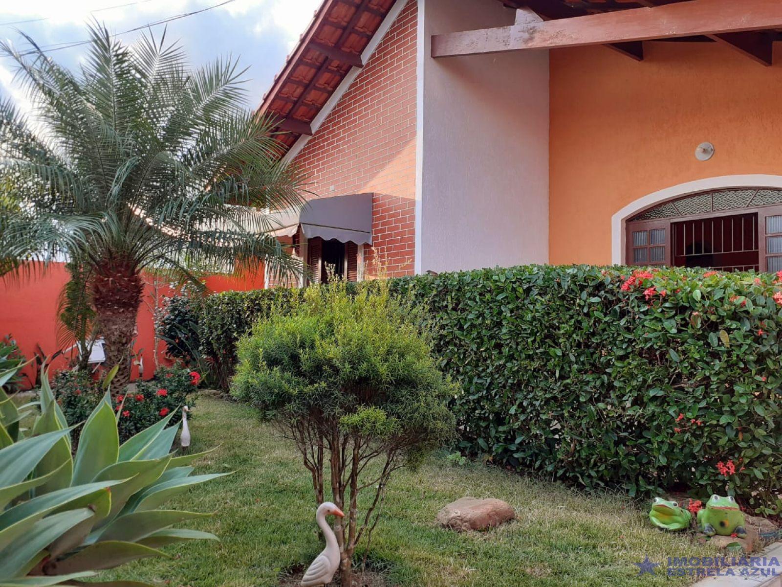 Casa para venda no bairro Parque Turistico em Peruíbe