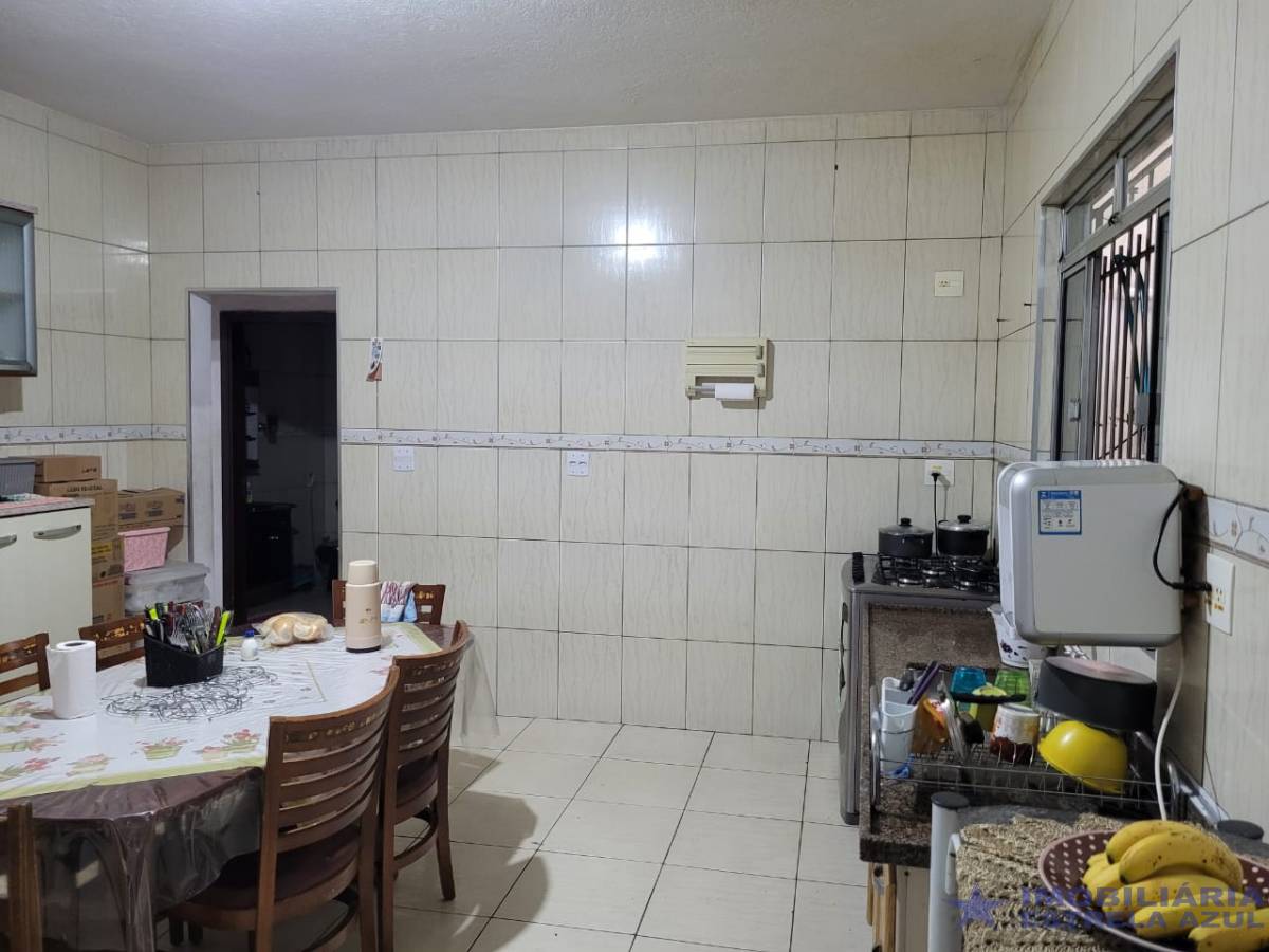 Conjunto no bairro Parada de Taipas 