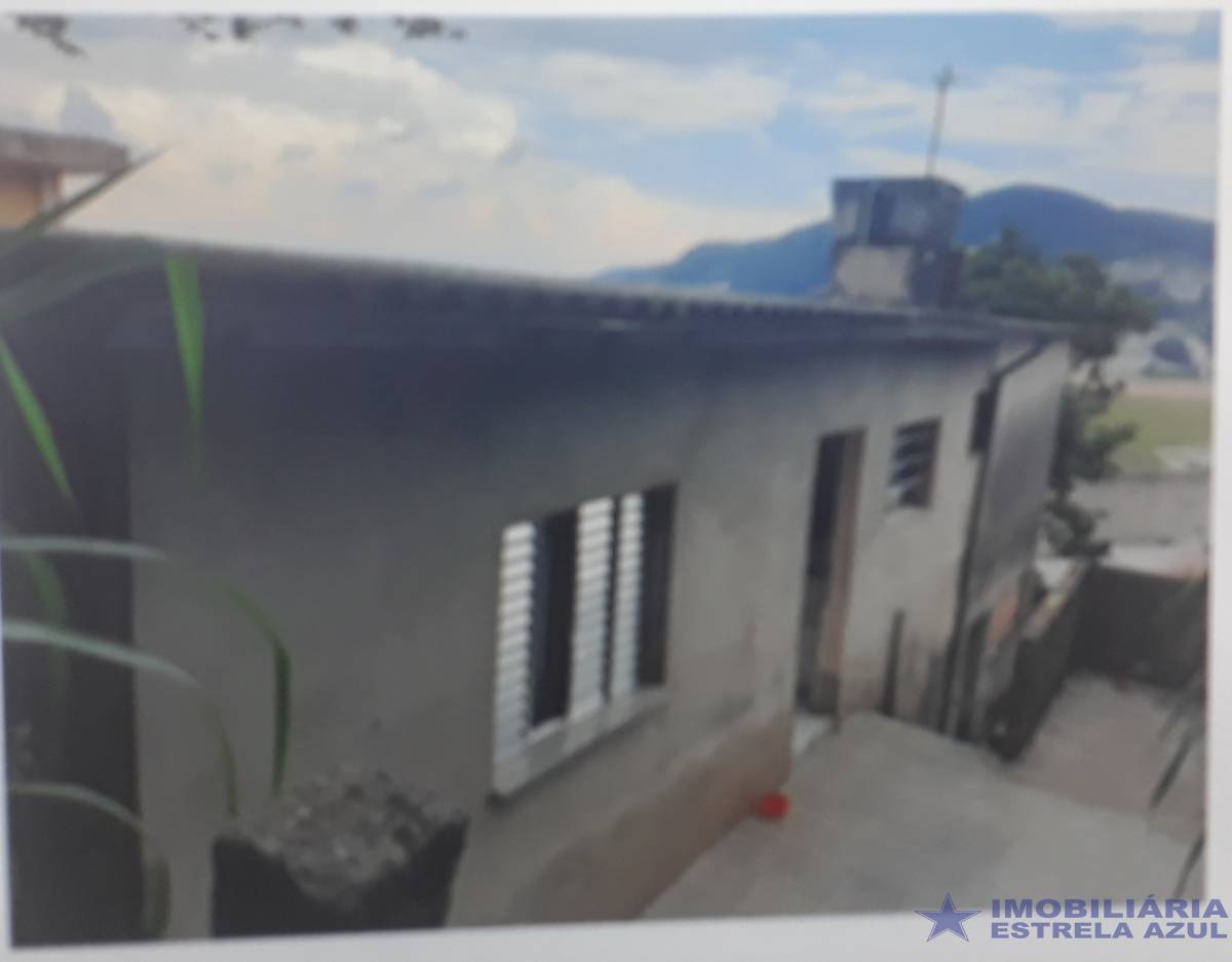 Conjunto no bairro Perus