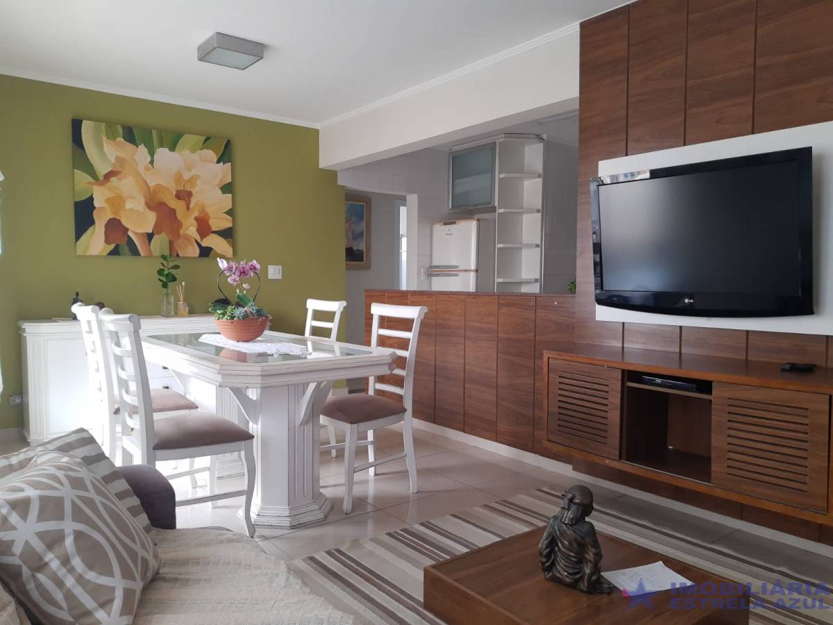 Apartamento no bairro Arpoador