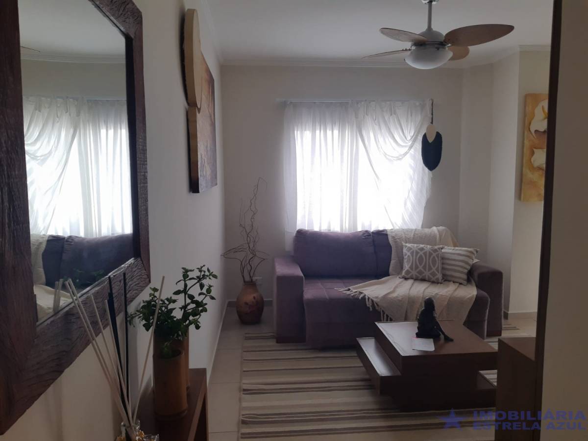Apartamento no bairro Arpoador