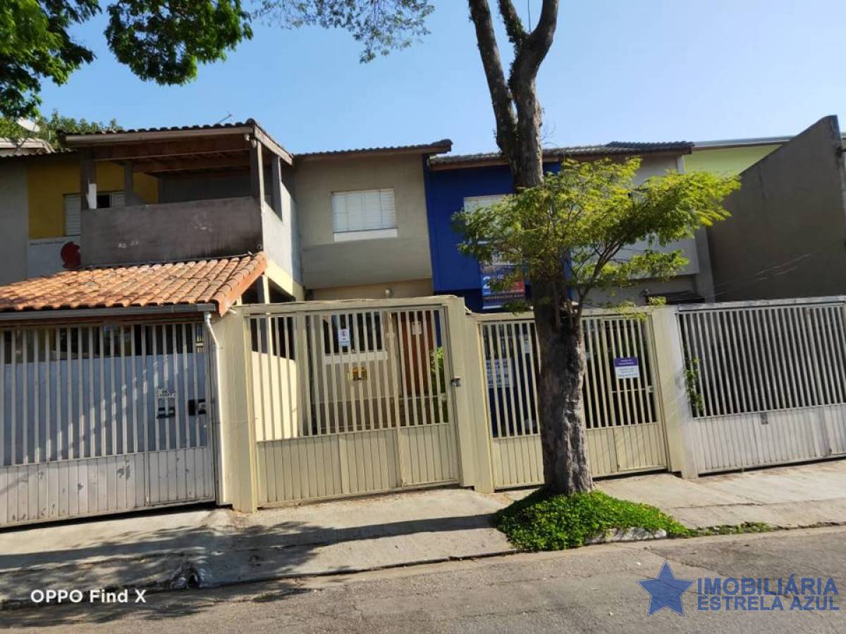 Conjunto no bairro Perus