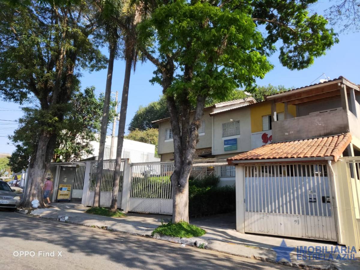 Conjunto no bairro Perus