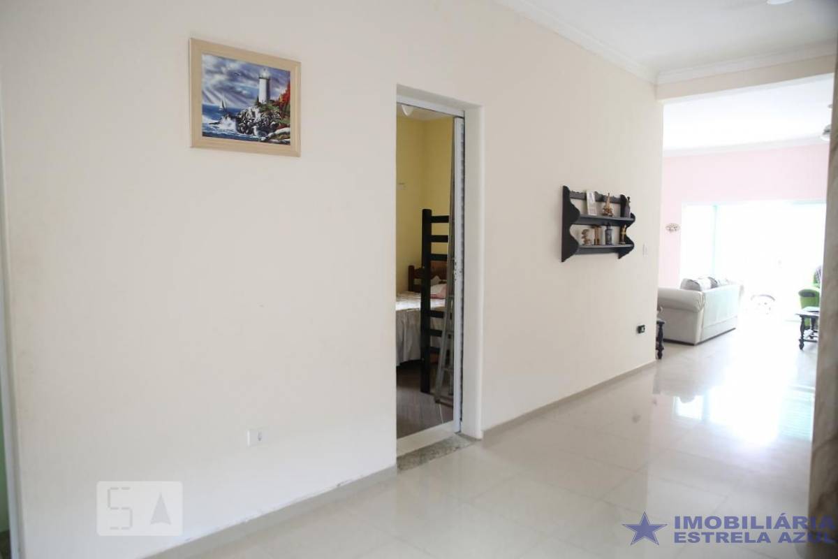 Conjunto no bairro Balneário Maracanã