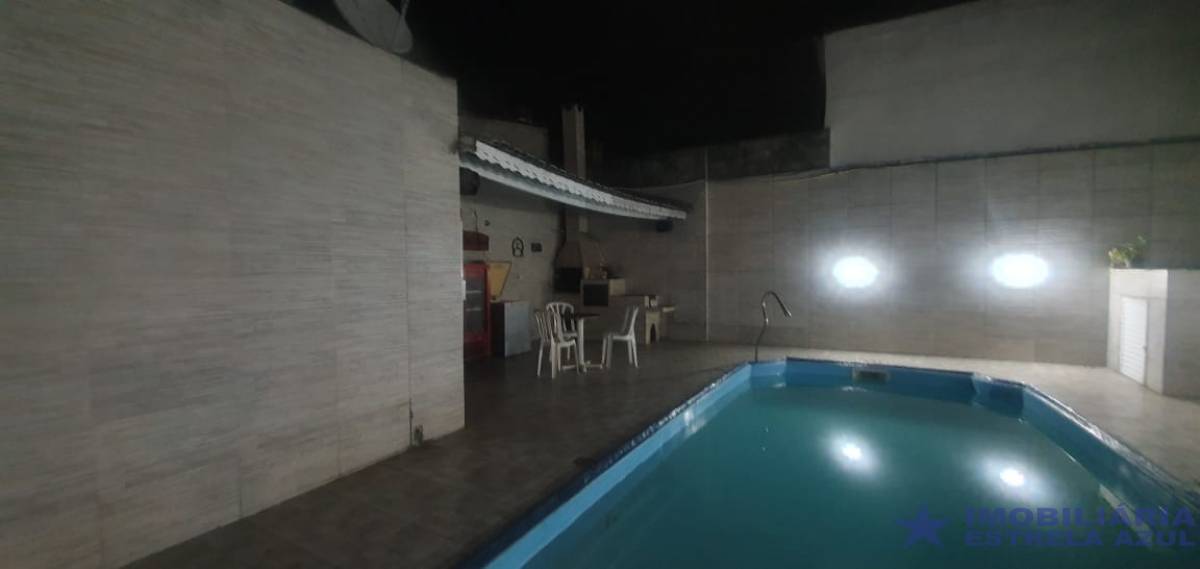 Conjunto no bairro Balneário Maracanã