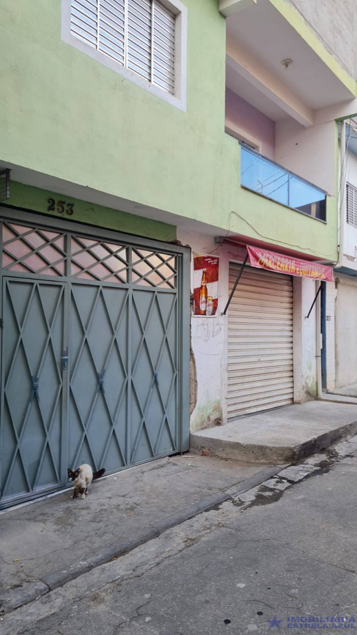 Conjunto no bairro Perus