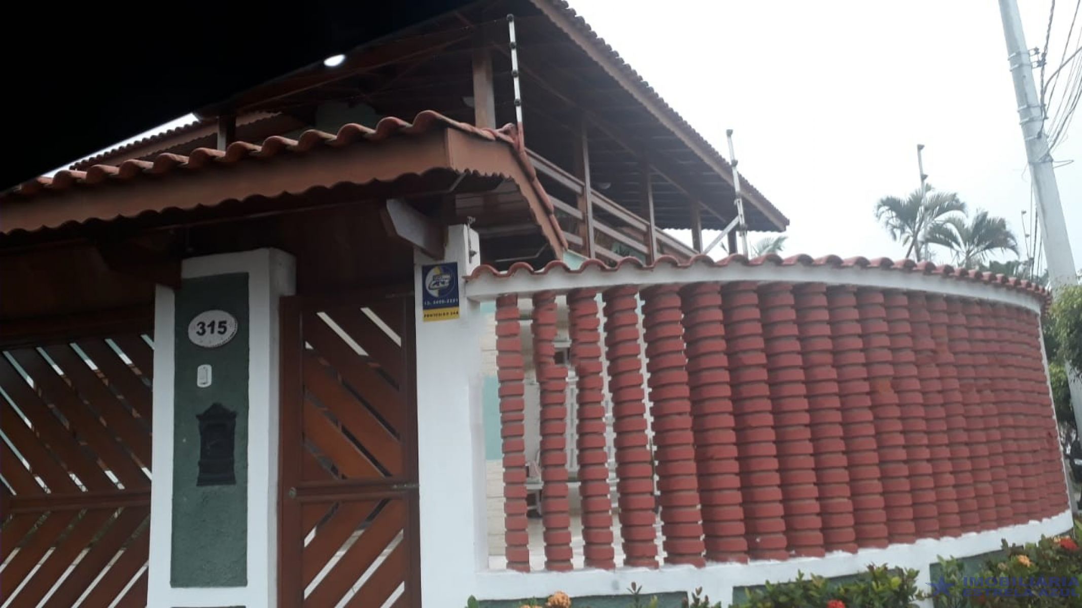 Conjunto para venda no bairro Jardim Pampas em Peruíbe