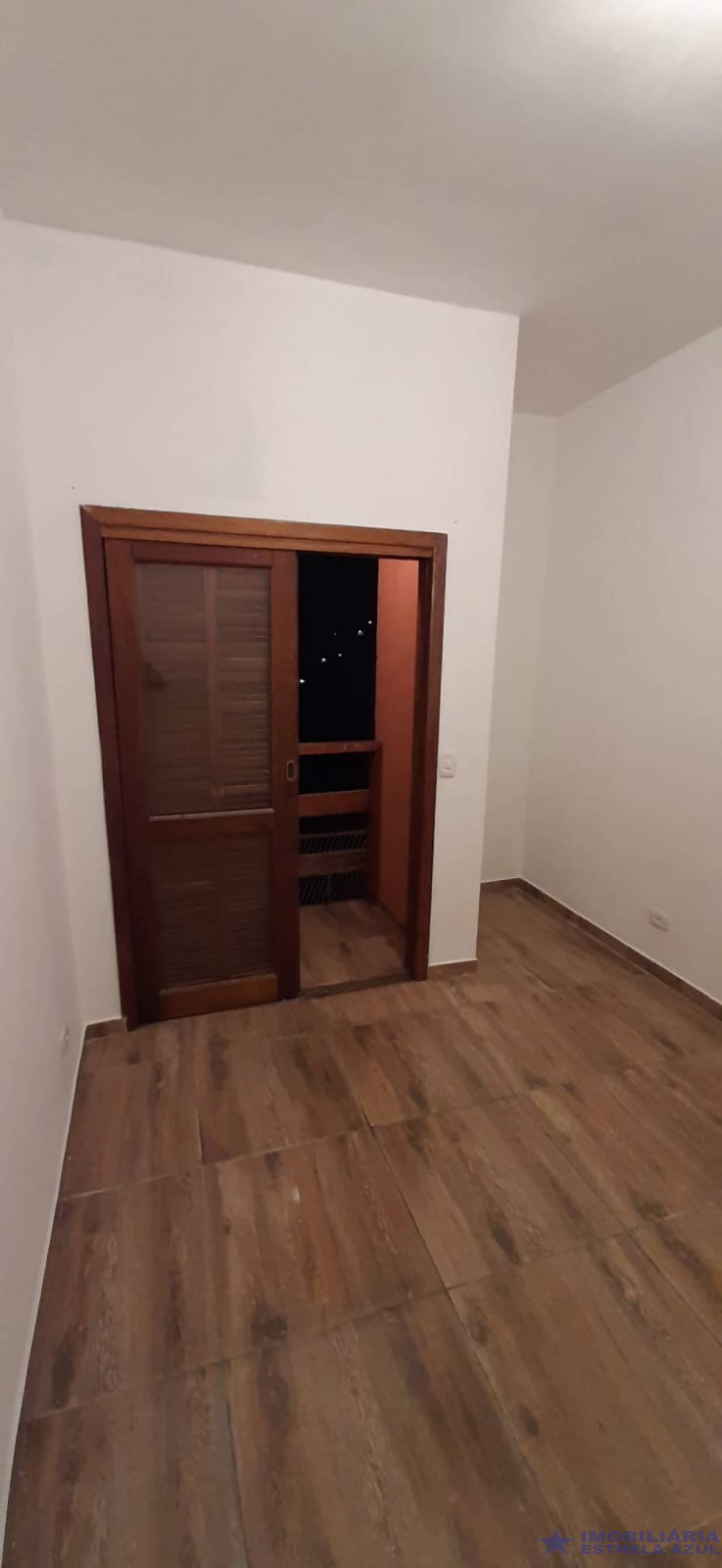 Conjunto no bairro Jardim Montreal