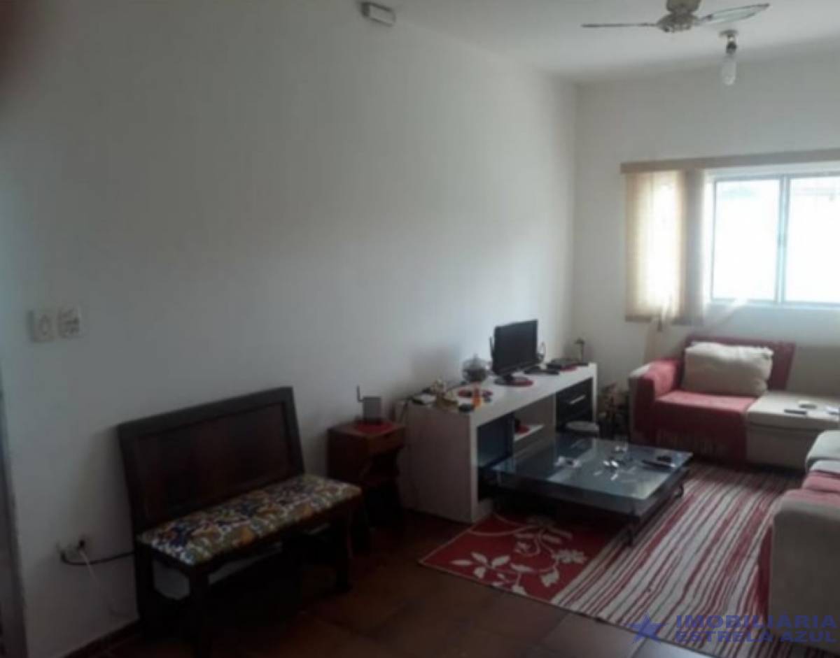 Casa no bairro Jardim Ivoty