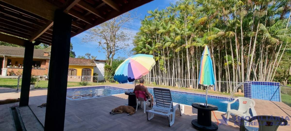 Sítio no bairro Martin Afonso 